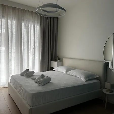 Апартаменты Larimar Lungomare